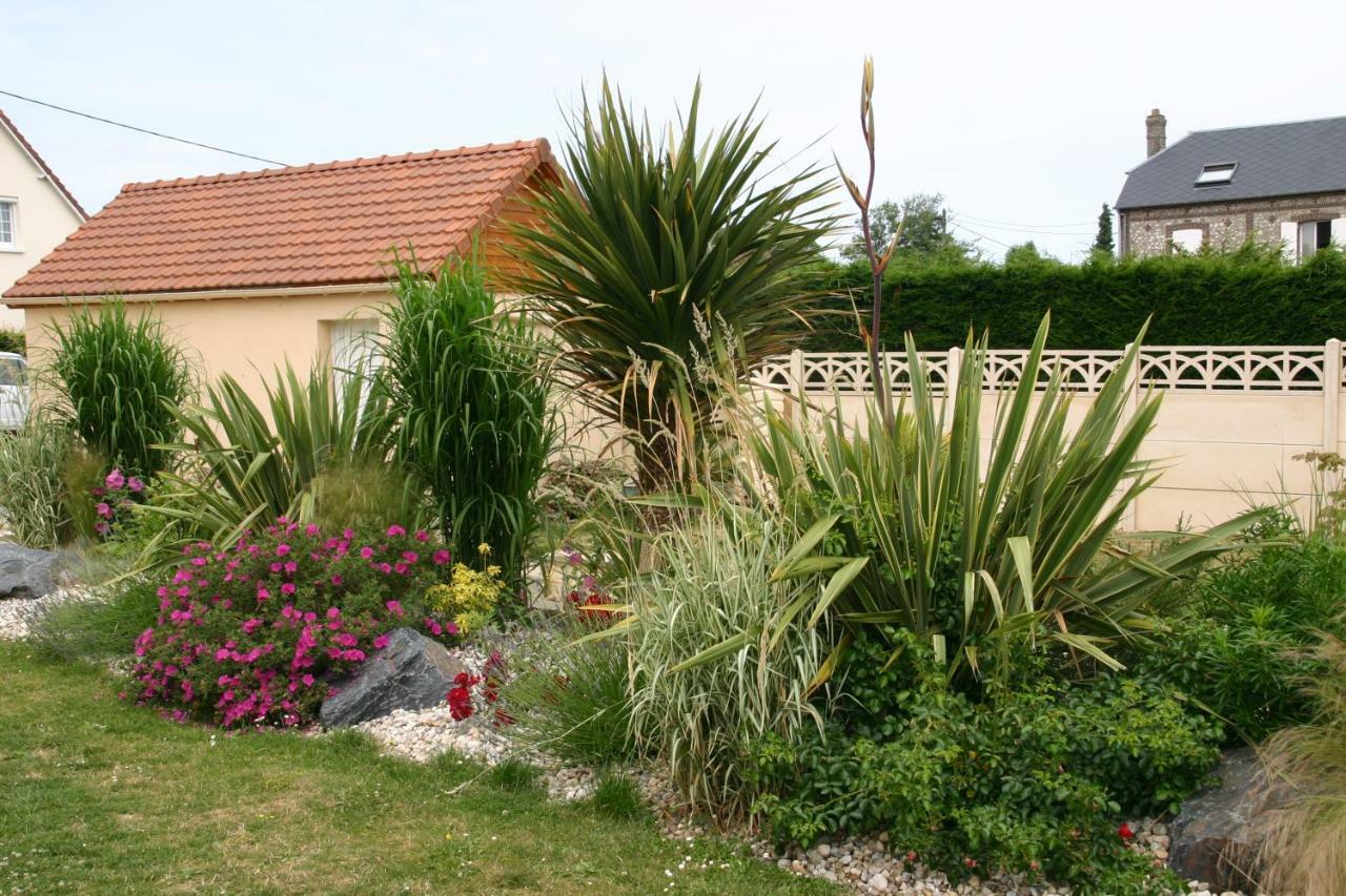 Gite Des Galets Saint-Léonard Exterior foto